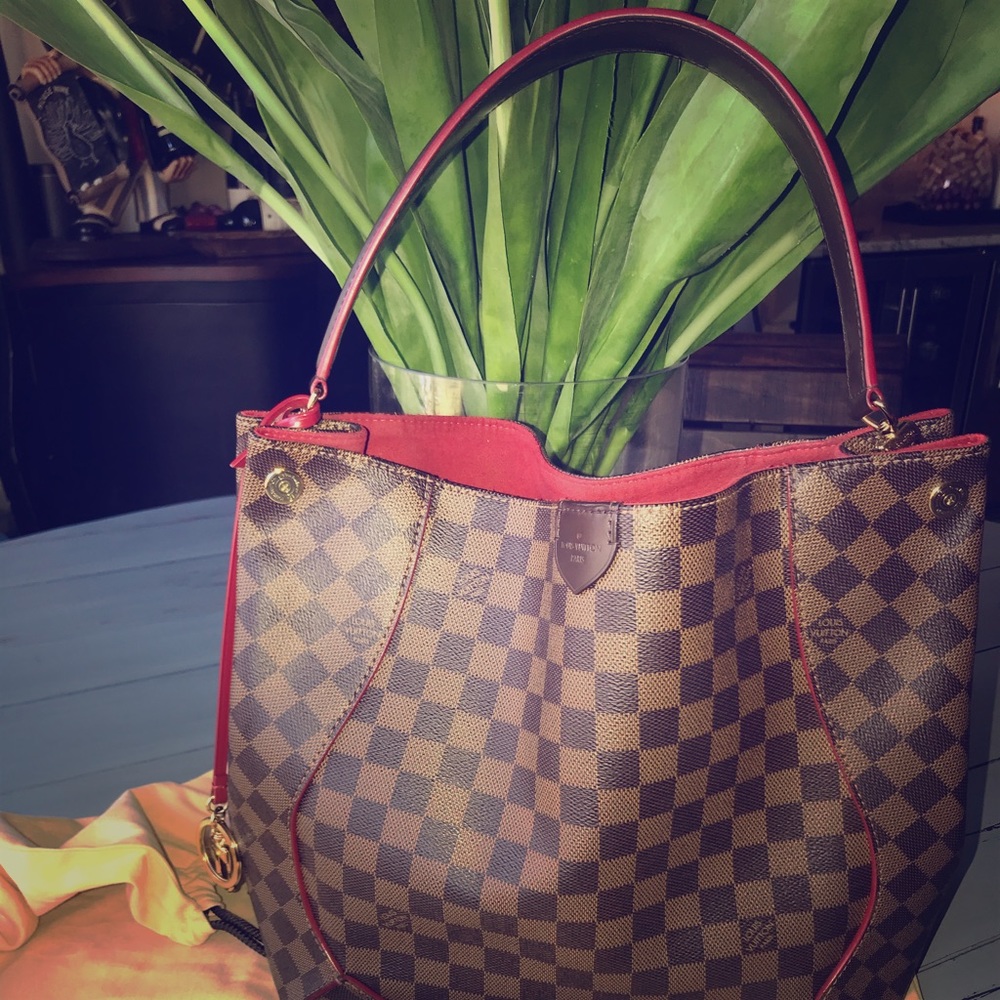 SOLD 💫Louis Vuitton Cäissa Hobo in Damier Ebene
